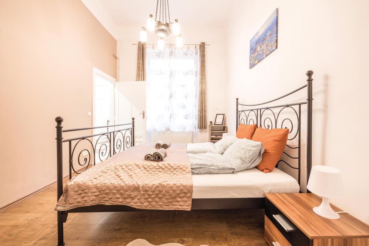 Ferienwohnung Downtown Tranquility Budapest Exterior foto